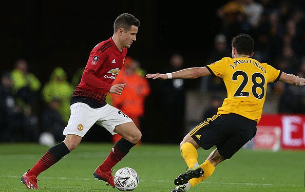 中国足球的 中国足球的